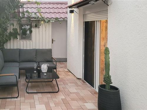 Holiday apartment - 4 persons -  - Ulica Krste Hegedusica - Biograd-Pakostane - 23211 - Pakostane