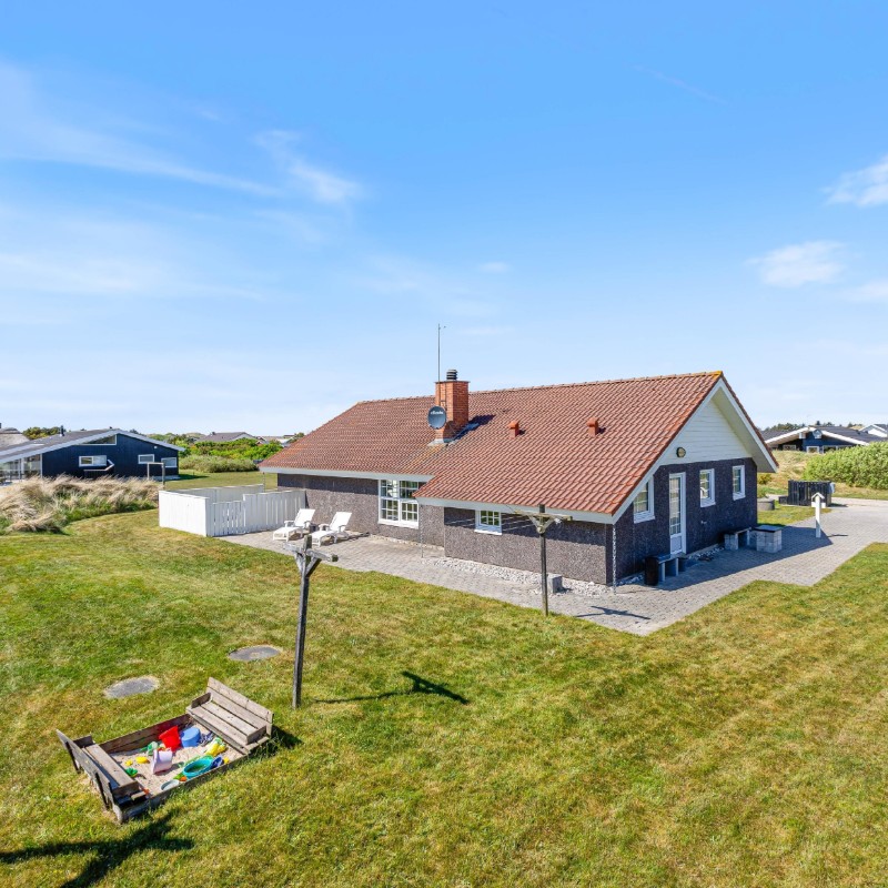 Sommerhus - 8 personer -  - Sivbjerg - Nr. Lyngvig - 6960 - Hvide Sande