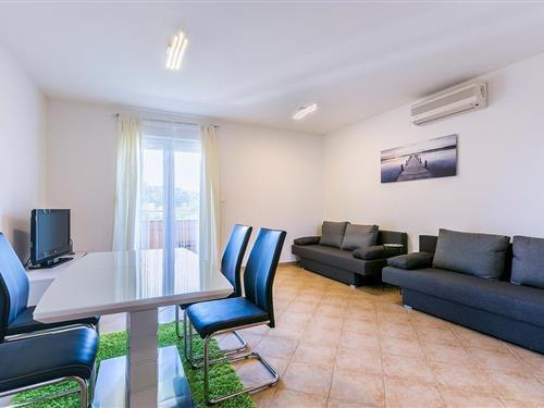 Holiday Home/Apartment - 4 persons -  - Fucane - 52203 - Medulin