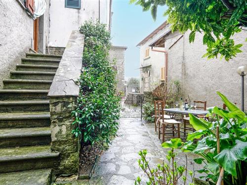 Ferielejlighed - 4 personer -  - Via Penna - 55027 - Verni