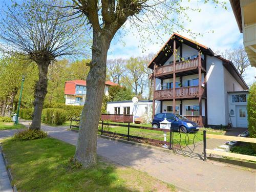 Holiday Home/Apartment - 4 persons -  - 300 Meter zur Ostsee, Neu eingerichtet, Garten - 18181 - Seeheilbad Graal-Müritz