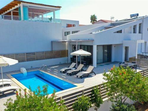 Holiday Home/Apartment - 6 persons -  - 74100 - Rethymno