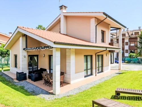Holiday home - 8 persons -  - 33595 - La Borbolla/ Llanes