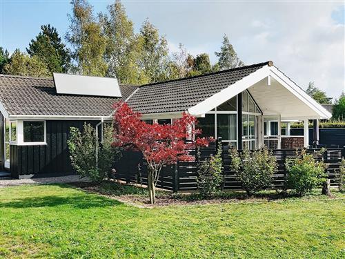 Holiday Home/Apartment - 8 persons -  - Torilisvej - Marielyst - 4873 - Væggerløse