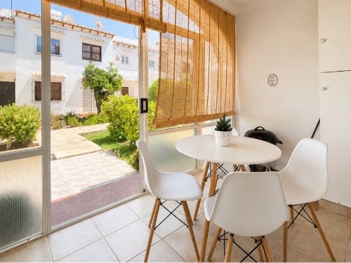 Holiday apartment - 3 persons -  - Ur Lago Jardin, 9, Es: - Lago Jardin Torrevieja - 03180 - Torrevieja