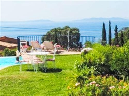 Holiday apartment - 4 persons -  - Rayol Canadel - 83820