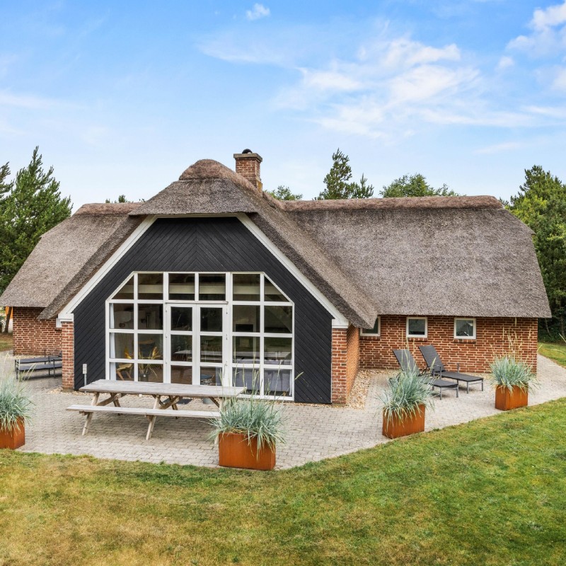 Sommerhus - 10 personer -  - Hedevang - Houstrup - 6830 - Nr. Nebel