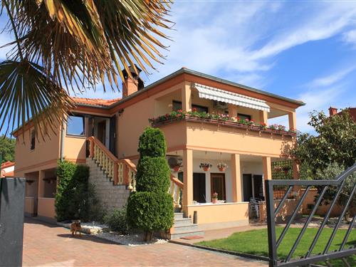 Holiday Home/Apartment - 6 persons -  - Valbandon - 52212 - Valbandon