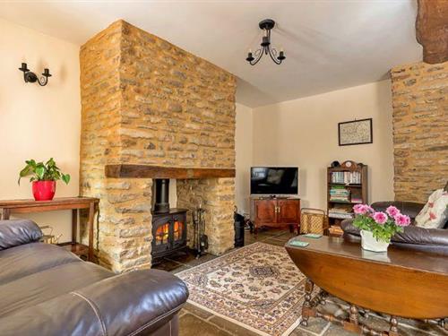 Holiday home - 4 persons -  - BA8 0AA - North Cheriton