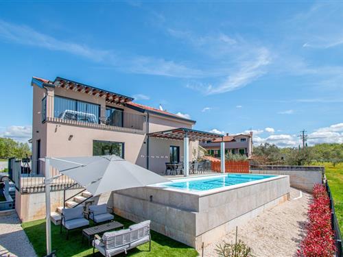 Fritidshus - 7 personer -  - Bašici - 52444 - Jakovici