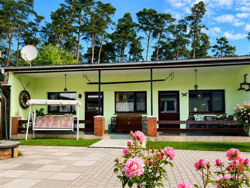 Sommerhus - 4 personer -  - ruhige Lage, Waldrand, PKW-Stellplatz, Grillplatz - 18233 - Neubukow
