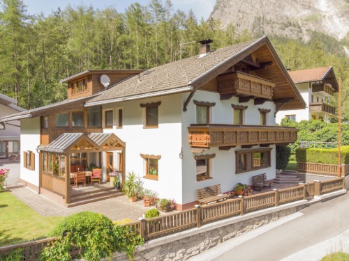 Feriehus - 12 personer -  - 6441 - Umhausen