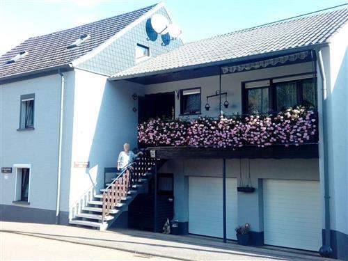 Holiday Home/Apartment - 4 persons -  - Hauptstr. - 54441 - Taben-Rodt