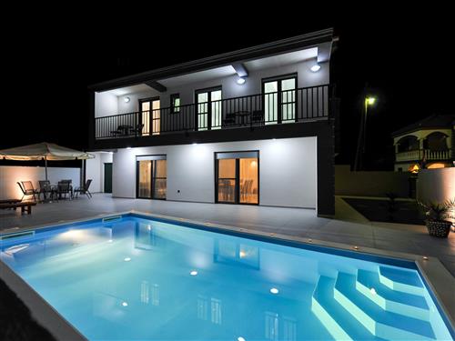 Holiday home - 8 persons -  - Put Mletackog bunara - 23233 - Privlaka