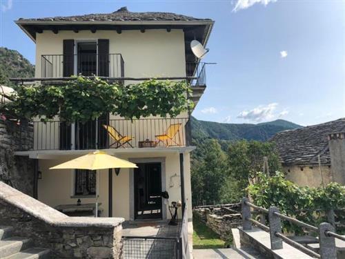 Holiday Home/Apartment - 6 persons -  - Costa - 6658 - Borgnone