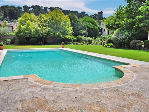 Holiday home - 10 persons -  - . Chemin De Deyme - 13570 - Barbentane