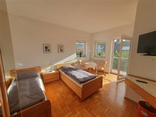 Ferienwohnung - 14 Personen -  - Bahnhofstraße - 64673 - Zwingenberg