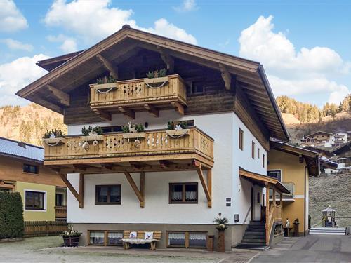 Ferienhaus - 8 Personen -  - Dorfplatz - 5752 - Viehhofen