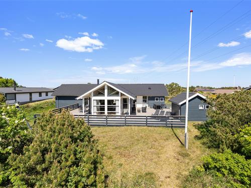Sommerhus - 8 personer -  - Fyrmarken - Nr. Lyngvig - 6960 - Hvide Sande