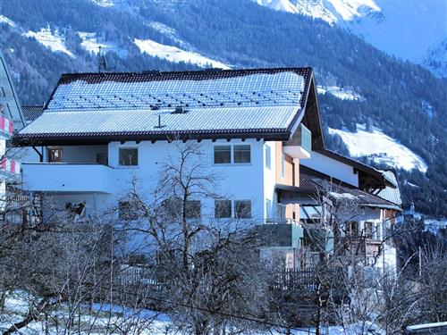Holiday apartment - 7 persons -  - Hupfezerweg - 6526 - Kauns