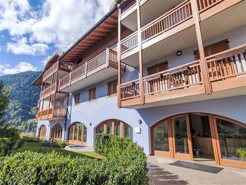 Holiday Home/Apartment - 6 persons -  - Pinzolo - 38086