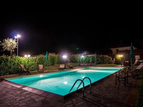 Holiday Home/Apartment - 6 persons -  - lonnano n - 52015 - Pratovecchio