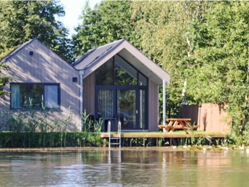 Holiday home - 4 persons -  - Weperpolder 33A - - 8431 RL - Oosterwolde