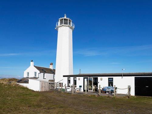 Holiday home - 2 persons -  - LA14 3YQ - Walney