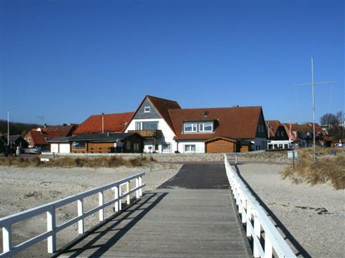 Holiday Home/Apartment - 4 persons -  - Strandstraße - 24321 - Hohwacht