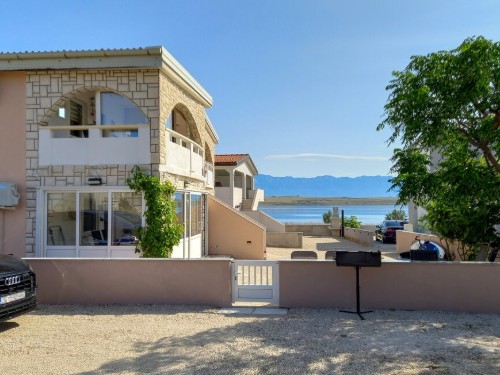 Holiday apartment - 4 persons -  - Ulica Zitna LIII - 23234 - Vir