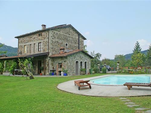 Villa - 8 personer -  - 55038 - San Romano Di Garfagnana