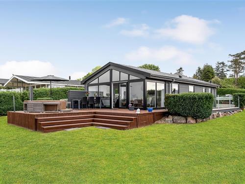 Emne nr.: 130-G52214