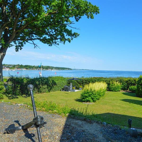 Emne nr.: 130-F05409