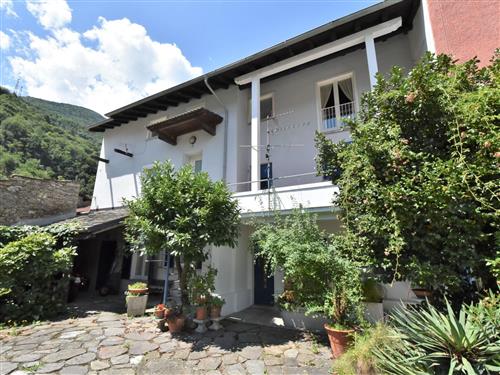 Holiday Home/Apartment - 5 persons -  - Valtellina - 23013