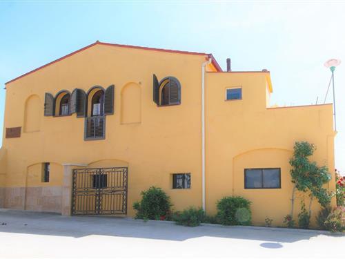 Holiday Home/Apartment - 12 persons -  - 17485 - Vilasacra
