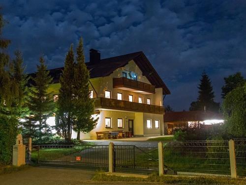 Ferienhaus - 60 Personen -  - Frauenberg - 94145 - Haidmühle