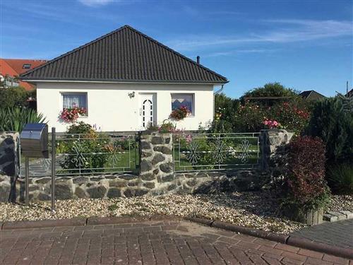 Holiday Home/Apartment - 2 persons -  - Heideberg - 18546 - Sassnitz