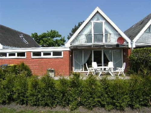 Holiday Home/Apartment - 6 persons -  - Lammertshörn - 26427 - Bensersiel