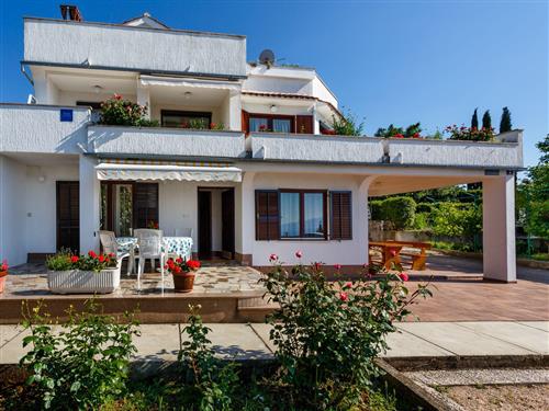 Holiday apartment - 6 persons -  - Jadranska ulica - 51512 - Njivice