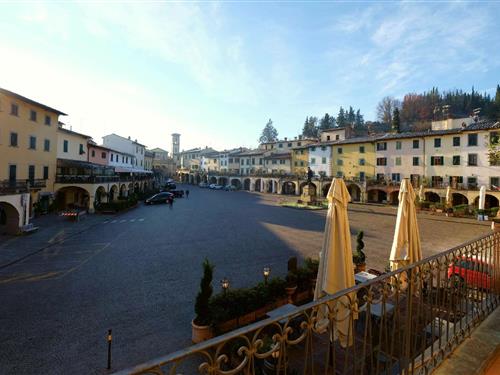 Holiday Home/Apartment - 7 persons -  - Piazza Matteotti - 50022 - Greve In Chianti