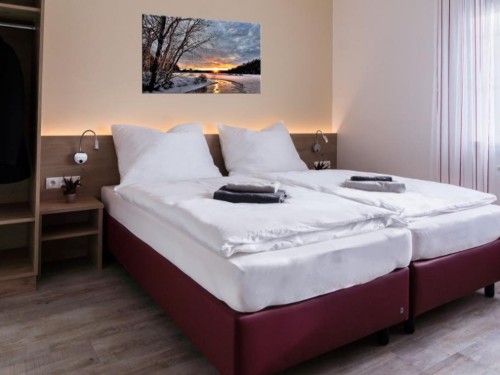  - 2 personer -  - Marktplatz - 2283 - Obersiebenbrunn