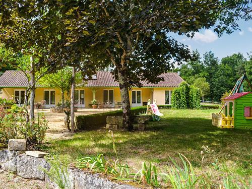 Holiday Home/Apartment - 12 persons -  - Imp.de la clé des Chants - Domaine Du Puits Sec - 24330 - La Douze