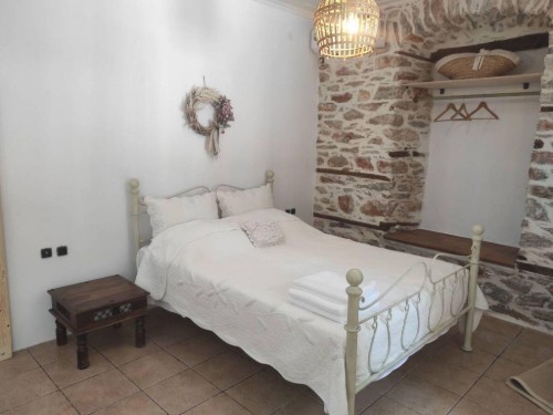 Fritidshus - 3 personer -  - 37009 - Alogoporos