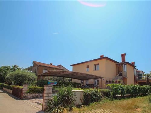 Holiday Home/Apartment - 2 persons -  - 52470 - Umag