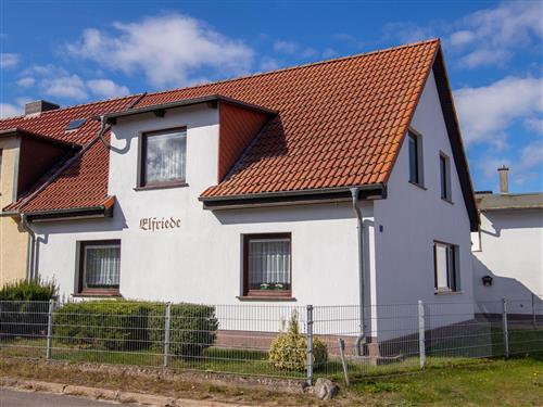 Ferienhaus - 6 Personen -  - Lubminer Straße - 17440 - Kröslin / Spandowerhagen
