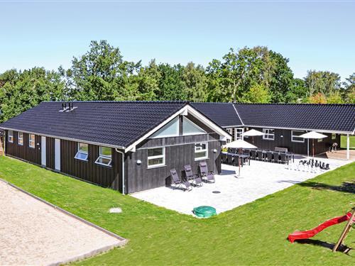 Sommerhus - 30 personer -  - Udsholt Strandvej - Udsholt - 3250 - Gilleleje