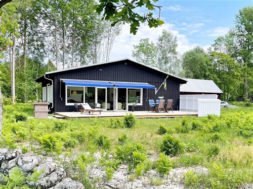 Holiday Home/Apartment - 5 persons -  - Norra Mossvägen - Byrum - 38774 - Löttorp