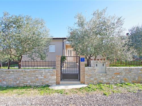 Holiday home - 4 persons -  - Fažanska cesta - 52100 - Pula-Fondole