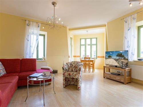 Holiday Home/Apartment - 5 persons -  - Bergstraße - 17429 - Bansin (Seebad)