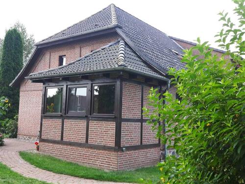 Holiday Home/Apartment - 5 persons -  - Drei-Raum Ferienhaus mit Garten, 5 km von Krakow am See entf - 18276 - Groß Tessin